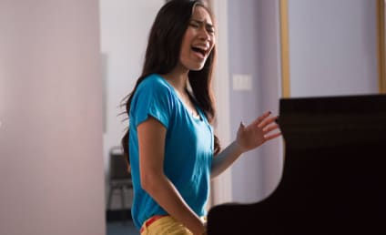Jessica Sanchez on Glee: First Look!