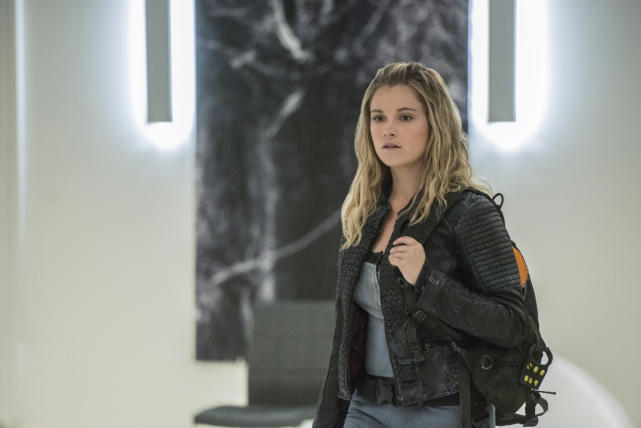 Clarke Arrives at the Lab – The 100 Season 4 Episode 7