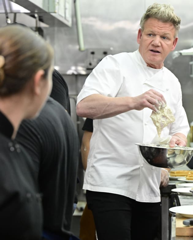 Kitchen nightmares season 1 episode hotsell 1
