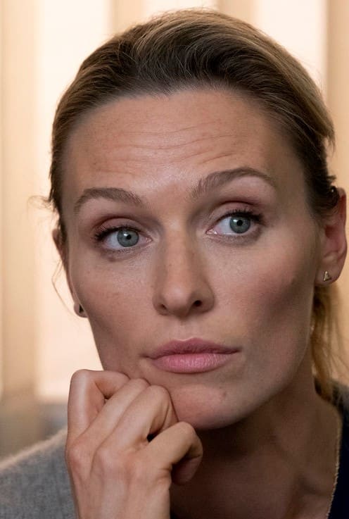 The Village Season 1 Episode 2 Review Good Thing Tv Fanatic A unique brooklyn apartment building's residents create a bonded family of friends and neighbors. the village season 1 episode 2 review