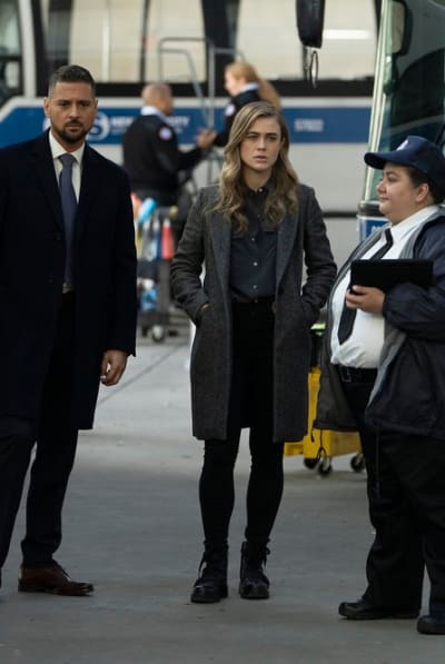 Looking for Answers - Manifest Season 2 Episode 11