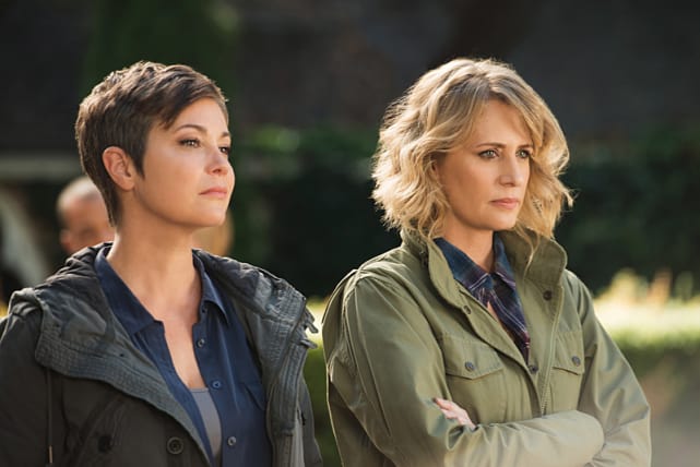 Mary and Jody take a moment of silence - Supernatural Season 12 Episode 6