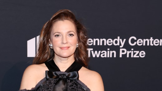 Drew Barrymore attends the 24th Annual Mark Twain Prize For American Humor