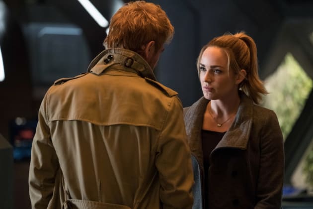 Help! - DC's Legends of Tomorrow Season 3 Episode 10