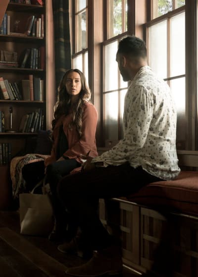 Julia + Penny - The Magicians Season 5 Episode 7