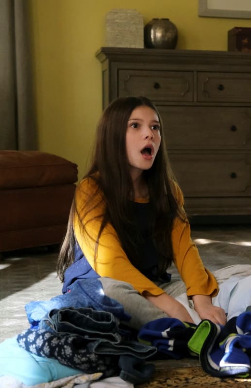 Daughter No. 1 - The Unicorn Season 1 Episode 1