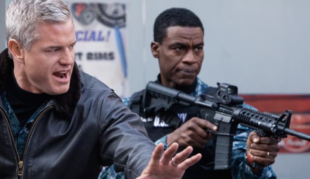 Don't Shoot! - The Last Ship Season 1 Episode 10