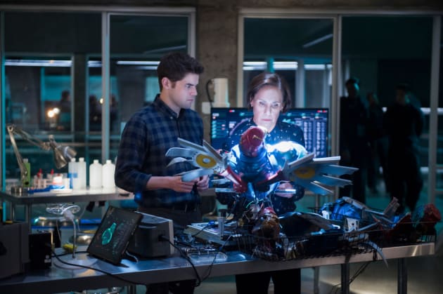 Working With Mom - Supergirl