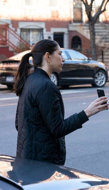 Law & Order: SVU Season 21 Episode 20 Review: The Things ...