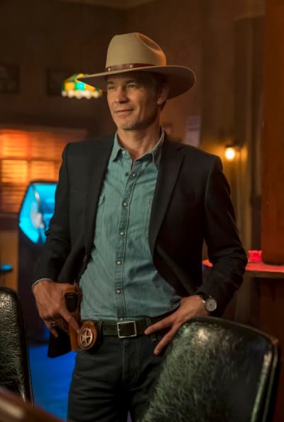 Raylan Returns - Justified