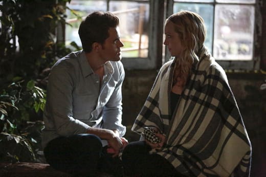 TVD 7x13 This Woman's Work - Alaric and Caroline