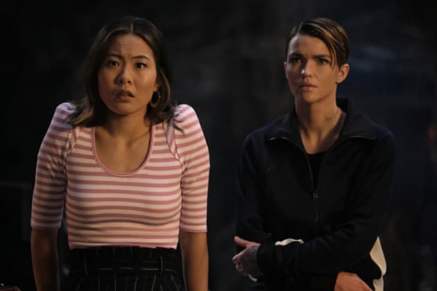Sisters - Batwoman Season 1 Episode 20