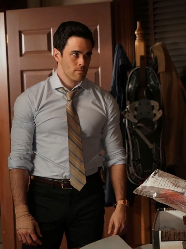 Detective Tamura - Nancy Drew Season 2 Episode 14