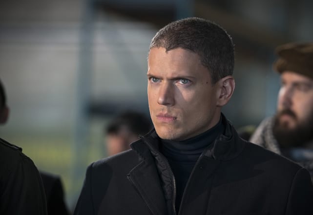 Handsome Rogue - DC's Legends of Tomorrow Season 1 Episode 2