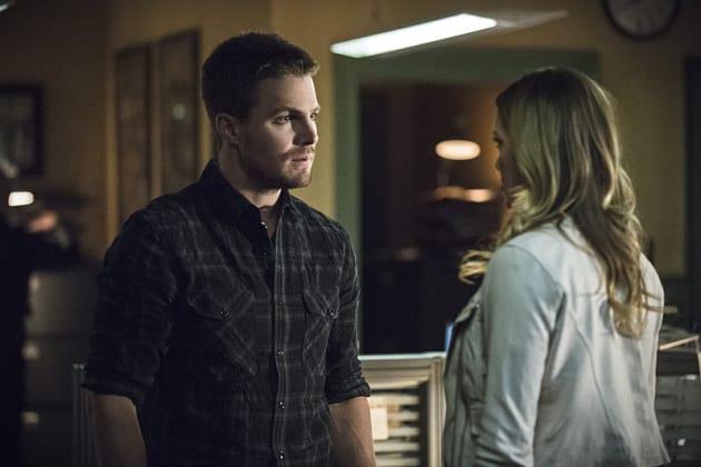 Looking for Help - Arrow Season 3 Episode 19