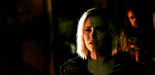 Clarke leaves Bellamy behind - The 100