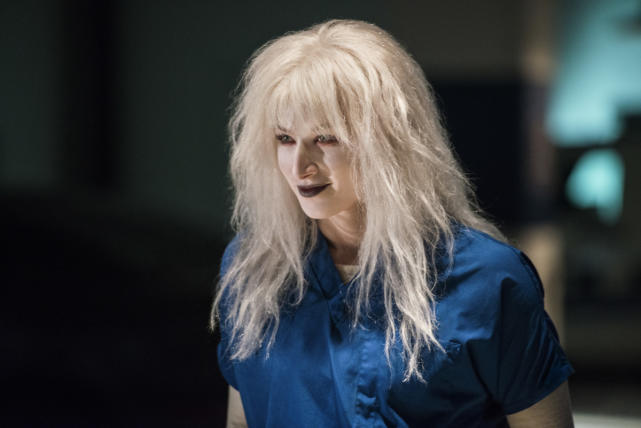 Livewire is back supergirl season 2 episode 10