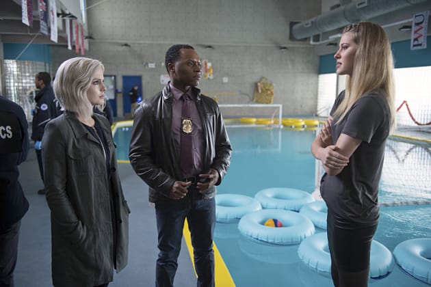 Pool Investigation - iZombie Season 2 Episode 17