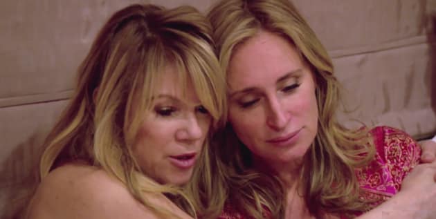 Comforting Sonja The Real Housewives Of New York City Tv Fanatic 