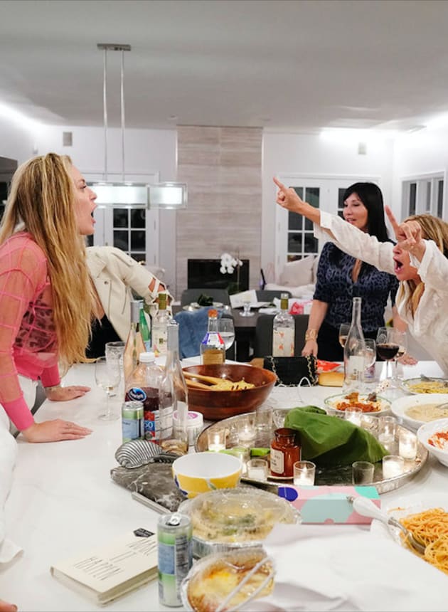 An Argument in the Hamptons - The Real Housewives of New York City Season 12 Episode 4