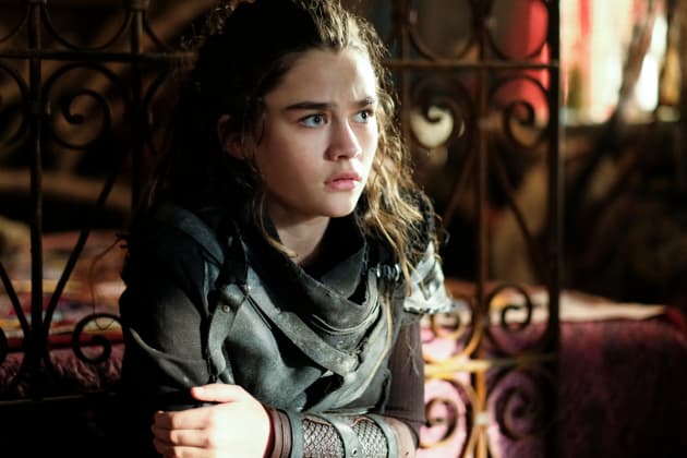 Madi in the Valley - The 100 Season 5 Episode 11