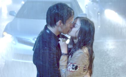 17 Romantic TV Kisses in the Rain