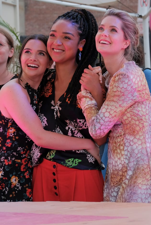 Kat, Sutton, and Jane at the Scarlet Summit - The Bold Type