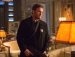 The Power Goes Out - Wayward Pines