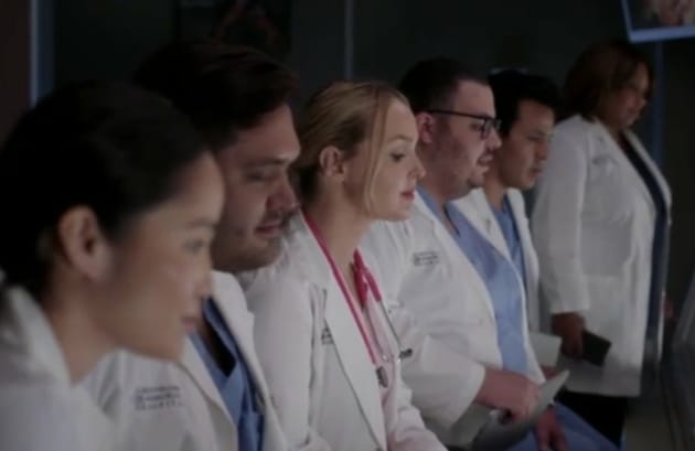 Residents Root Levi On - Grey's Anatomy Season 18 Episode 2 - TV Fanatic