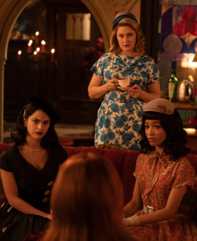 Fashion Rewind - Riverdale Season 6 Episode 4