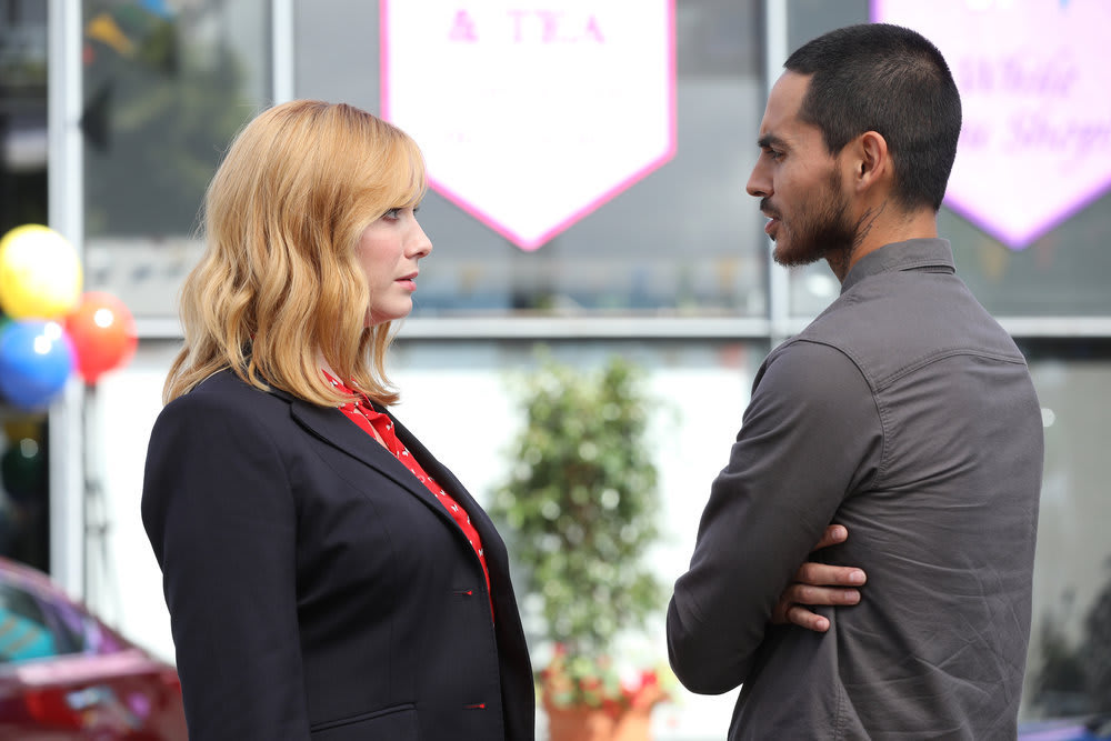 Good Girls Season 2 Episode 5 Review Everything Must Go Tv Fanatic