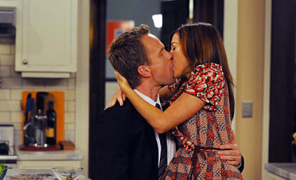 Barney and Lily: K-I-S-S-I-N-G!