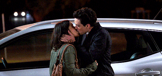 Jonah and Amy are secretly dating - Superstore