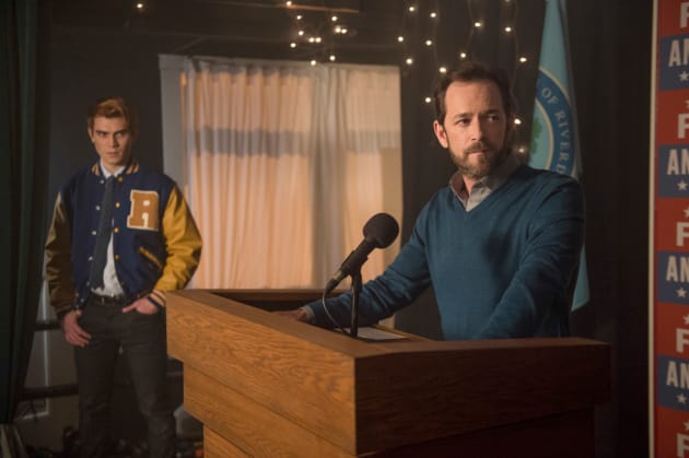 Fred For Mayor - Riverdale Season 2 Episode 20