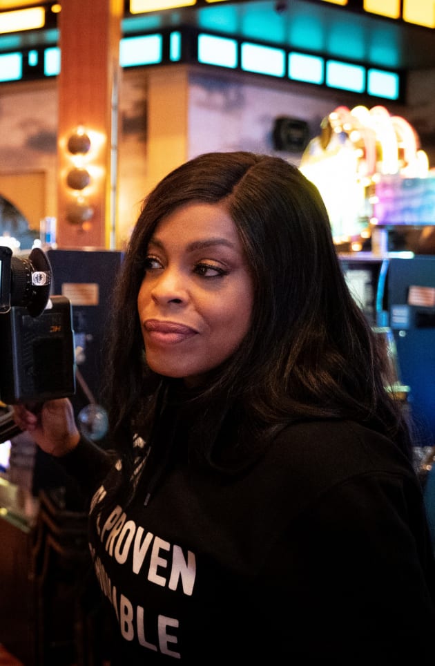 Directing Star - Claws Season 3 Episode 5