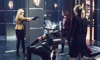 Arrow Photos: Felicity's Nemesis is Back!