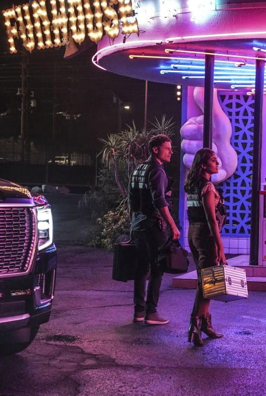 Funhouse Freak Show - CSI: Vegas Season 1 Episode 6