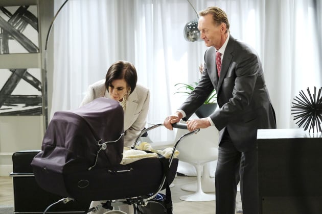 Vivian Gets the Babies - Days of Our Lives