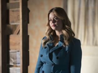 Alison Investigates a Suicide - PLL: The Perfectionists