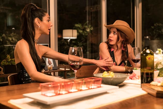 Good Decision Makers - Girlfriends' Guide to Divorce Season 3 Episode 7