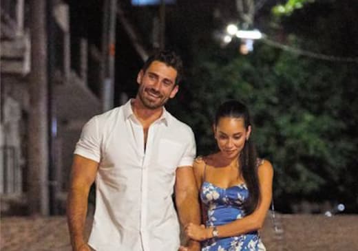 Victoria's Date Card - Bachelor in Paradise