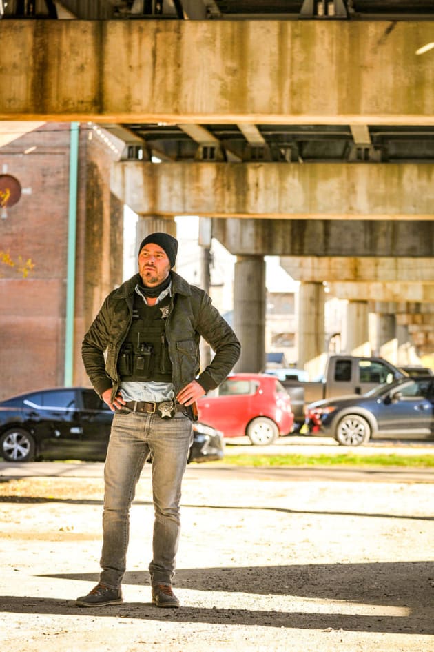 Chicago pd season 8 episode 3 online free best sale