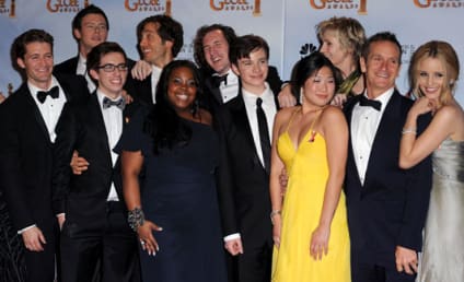 Glee at the Golden Globes: Singing and Spoilers!