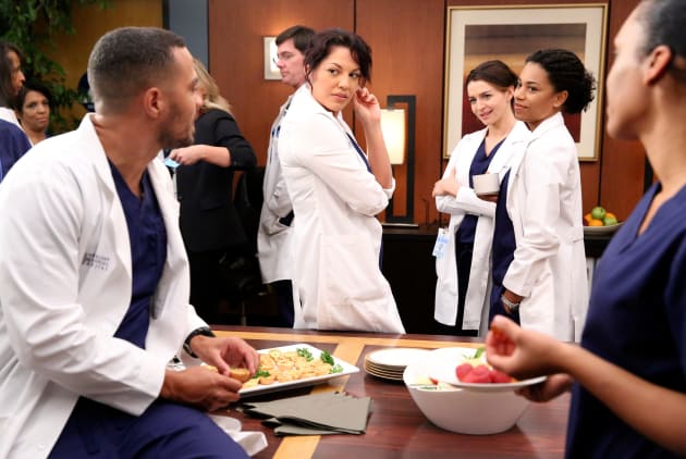 Just Chatting - Grey's Anatomy Season 12 Episode 2