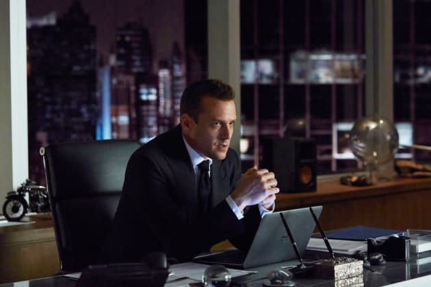 Late Night at the Office - Suits Season 4 Episode 16 - TV Fanatic