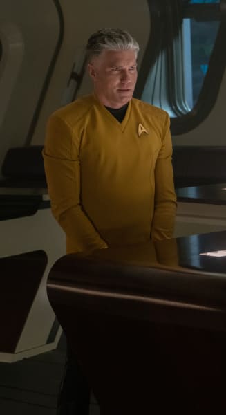 Captain's Decision - Star Trek: Strange New Worlds Season 2 Episode 1