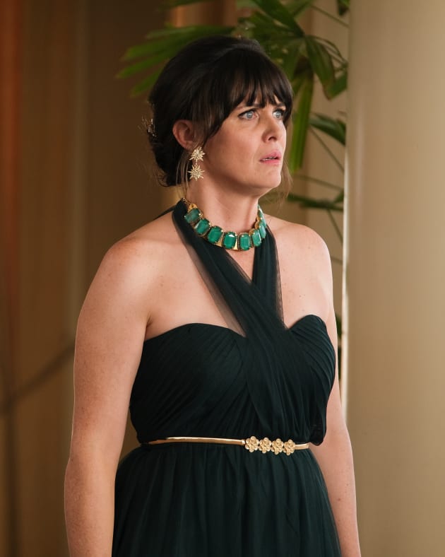 Wedding Guest - Stumptown Season 1 Episode 14