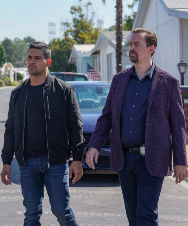 Finding Suspects - NCIS Season 17 Episode 3