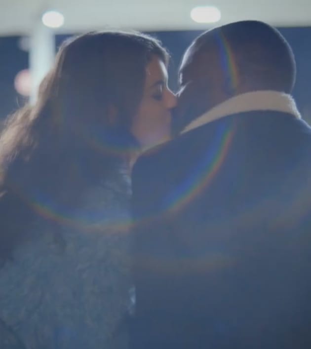 Romantic kiss - Single Drunk Female Season 1 Episode 8