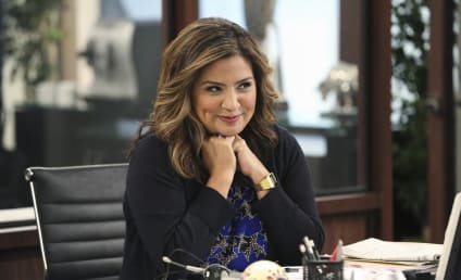 Cristela Season 1 Episode 13 Review: Mexican Mona Lisa